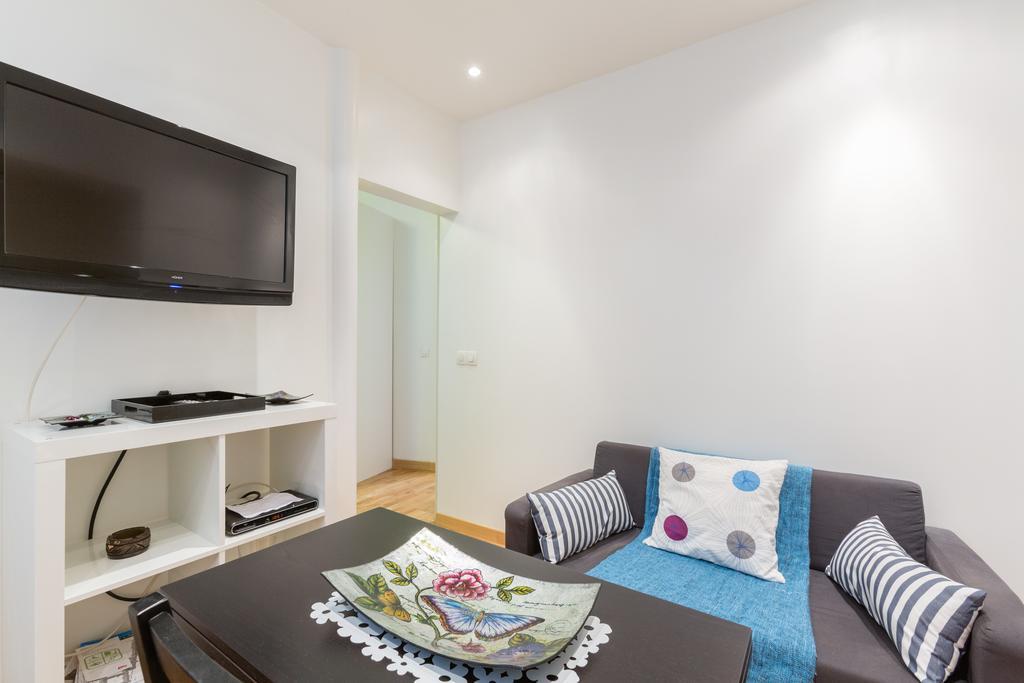 Petits Champs Ii Bed & Breakfast 4*