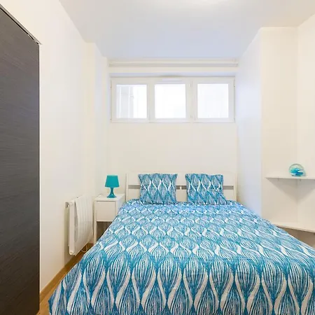 Bed & Breakfast Petits Champs Ii 4*